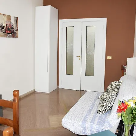 Domus Bracco Apartment