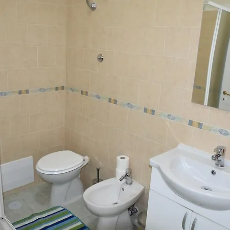Domus Bracco شقة